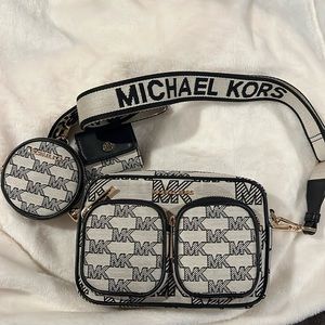 Michael Kors Crossbody
